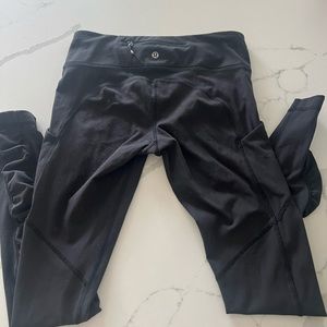 Lululemon leggings side pockets size 6